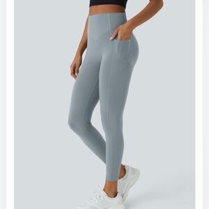 NWT viral Halara ultrasculpt tummy control leggings M